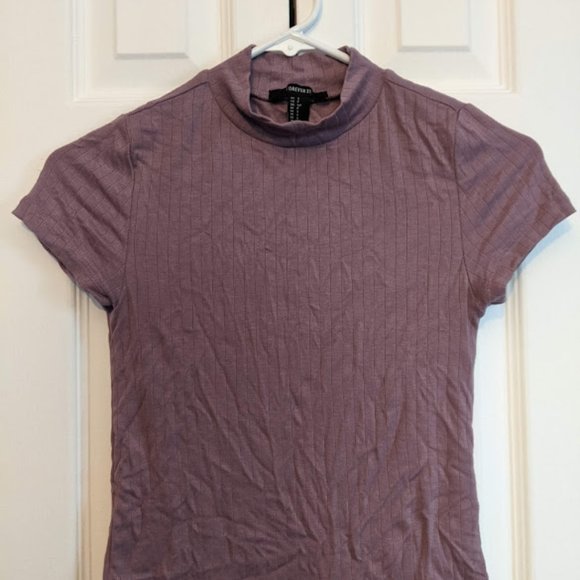 Mock neck, short sleeve, crop top, lavender - Picture 1 of 2